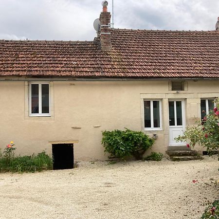 Gite Des Bons Voisins Marigny-le-Cahouet Esterno foto