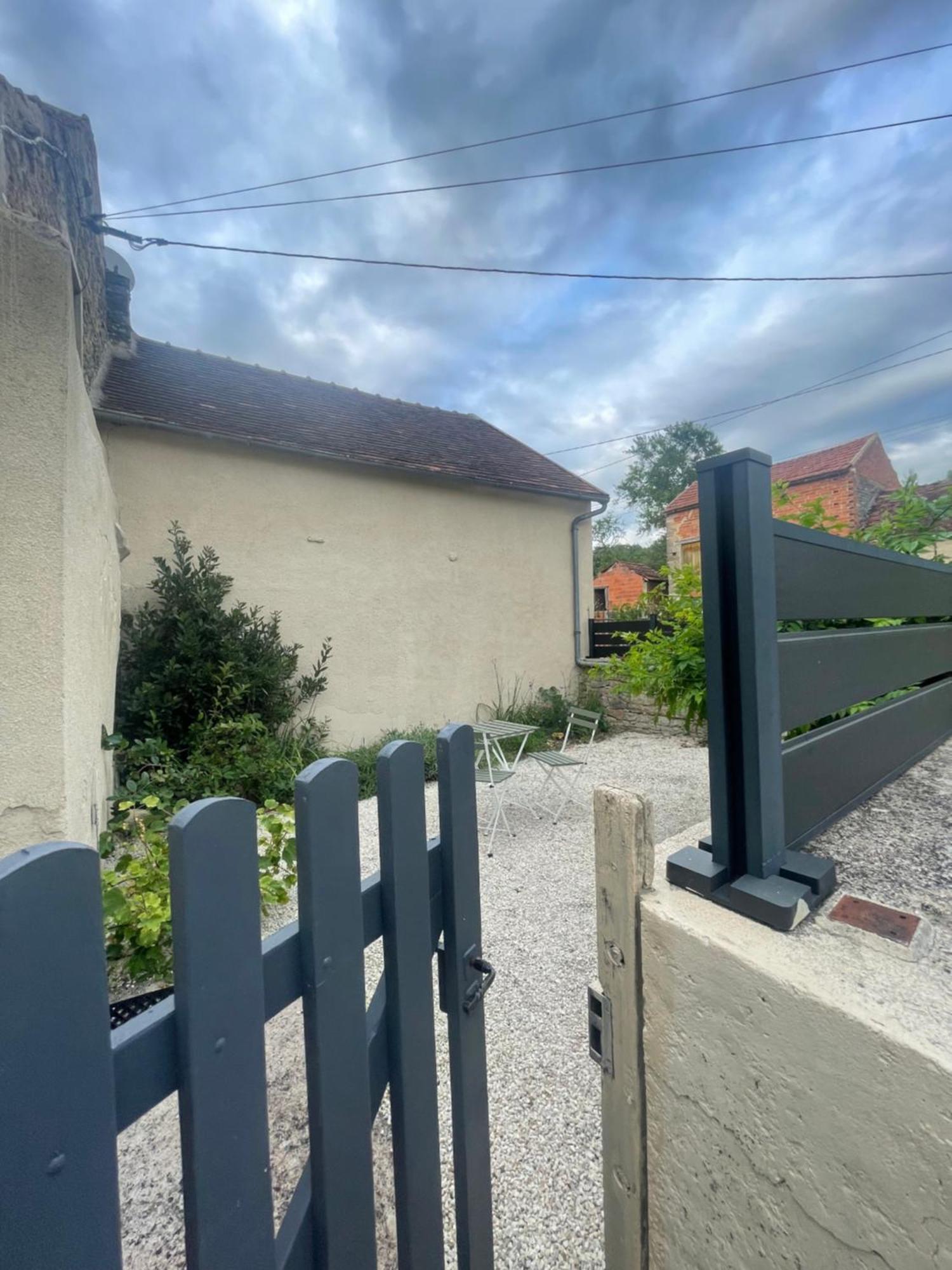 Gite Des Bons Voisins Marigny-le-Cahouet Esterno foto